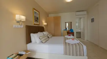 Philoxenia Hotel and Apartments