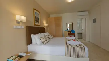 Philoxenia Hotel and Apartments