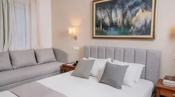 Philoxenia Hotel and Apartments