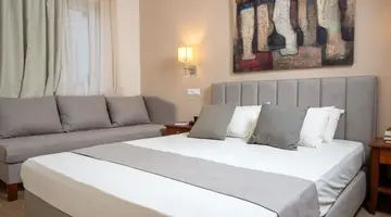 Philoxenia Hotel and Apartments