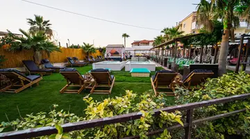 PHILOXENIA HOTEL & SPA