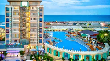 Phoenicia Luxury