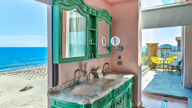 Phoenicia Royal