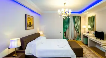 Phoenicia Royal