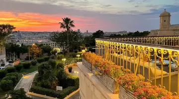 Phoenicia (Valletta)