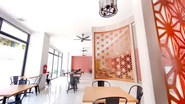 PHOENIX HOTEL KARON BEACH