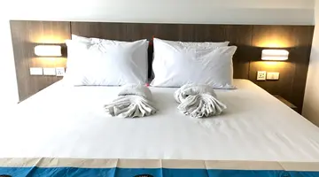 PHOENIX HOTEL KARON BEACH