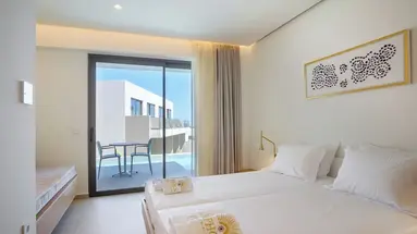 Phos Hotel Adults Only