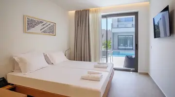 Phos Hotel Adults Only