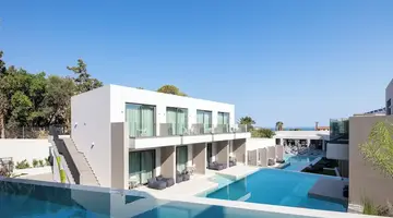 Phos Hotel Adults Only