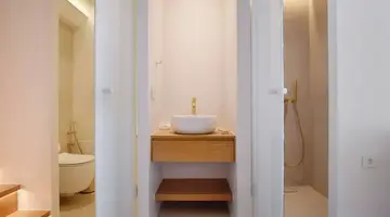 Phos Hotel Adults Only