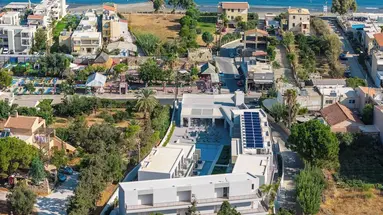 Phos Hotel Adults Only