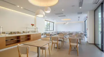 Phos Hotel Adults Only