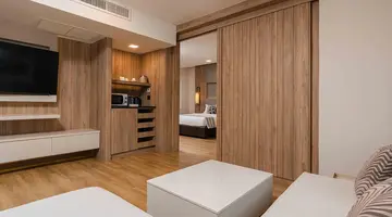 Phuket Graceland Resort & Spa