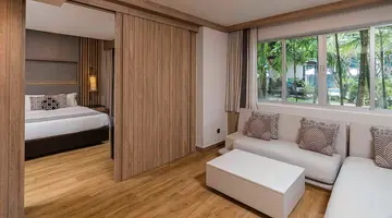 PHUKET GRACELAND RESORT & SPA