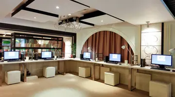 Phuket Graceland Resort & Spa