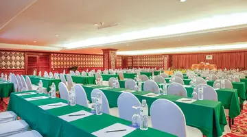 Phuket Graceland Resort & Spa