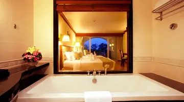 Phuket Graceland Resort & Spa