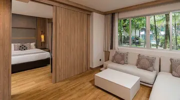 Phuket Graceland Resort & Spa
