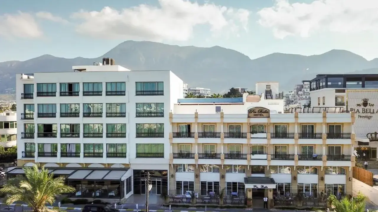 PIA BELLA HOTEL