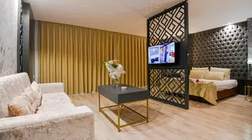 PIA BELLA HOTEL