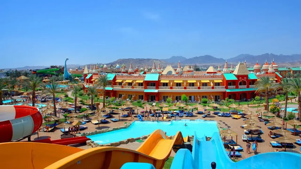 PICKALBATROS AQUA BLUE RESORT