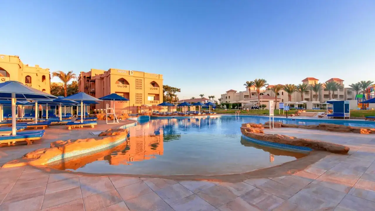 PICKALBATROS AQUA PARK RESORT