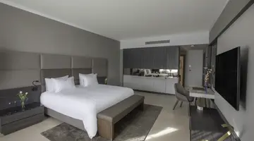 PICKALBATROS LUXURY SUITES