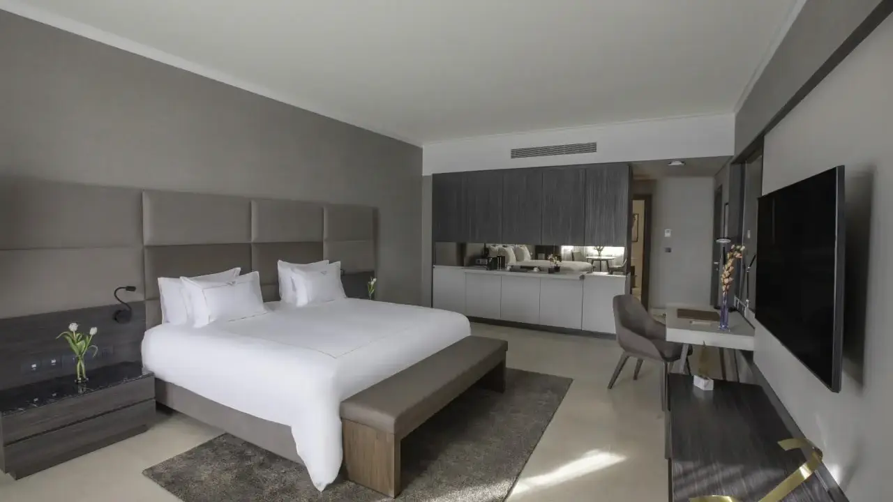 PICKALBATROS LUXURY SUITES