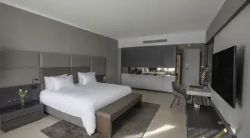 PICKALBATROS LUXURY SUITES