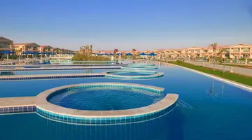 Pickalbatros Sea World Resort