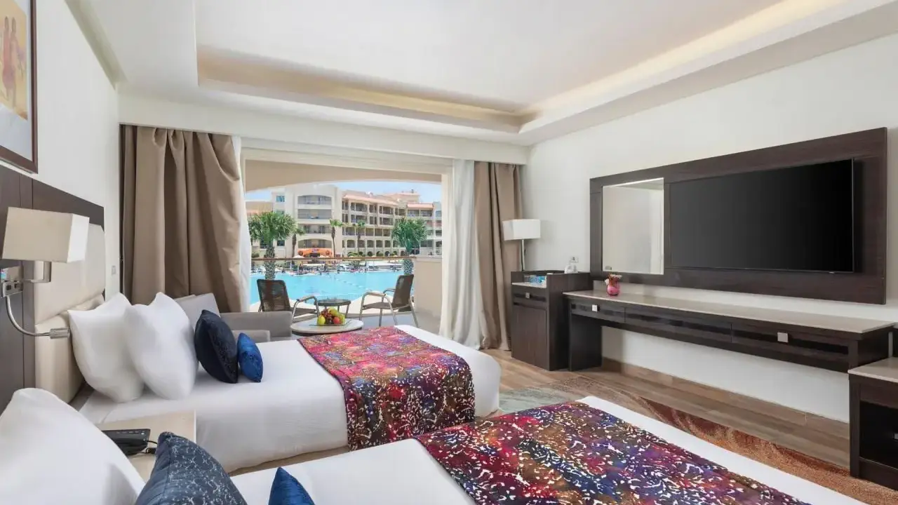 PICKALBATROS WHITE BEACH RESORT - HURGHADA