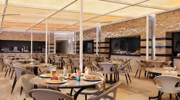 PICKALBATROS WHITE BEACH RESORT - HURGHADA
