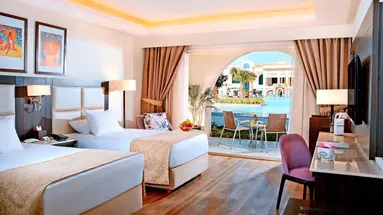 Pickalbatros White Beach Resort