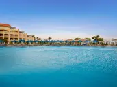 Pickalbatros White Beach Resort