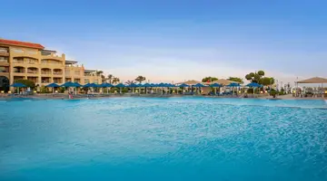 Pickalbatros White Beach Resort