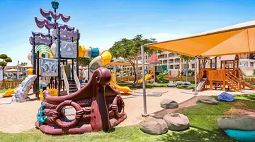 Pickalbatros White Beach Resort