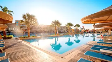 Pickalbatros White Beach Resort