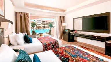Pickalbatros White Beach Resort