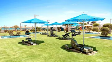 Pickalbatros White Beach Resort