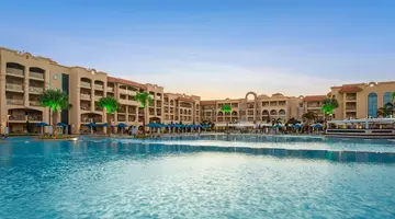 Pickalbatros White Beach Resort