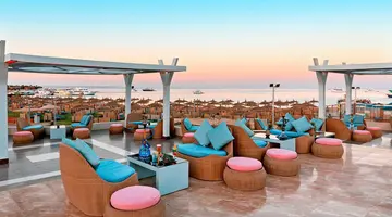 Pickalbatros White Beach Resort