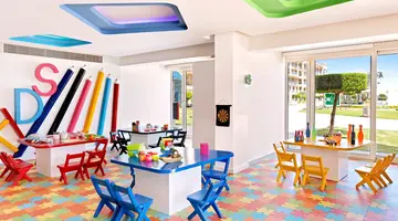 Pickalbatros White Beach Resort