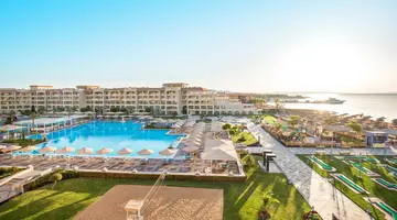 Pickalbatros White Beach Resort