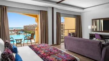 Pickalbatros White Beach Resort