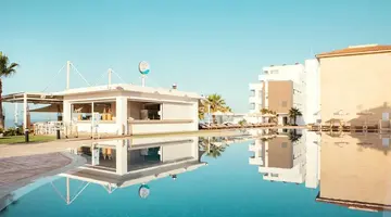Piere Anne Beach Hotel