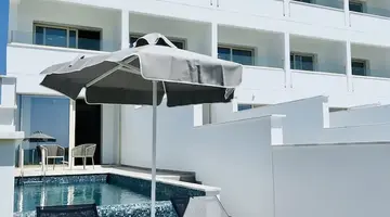 Piere Anne Beach Hotel