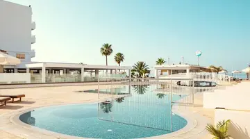 Piere Anne Beach Hotel