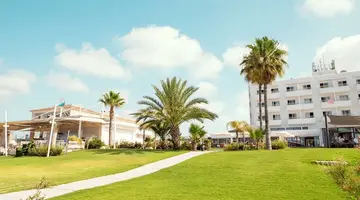 Piere Anne Beach Hotel