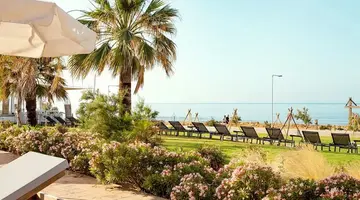 Piere Anne Beach Hotel